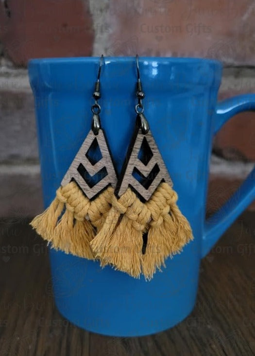 Macrame wood earrings